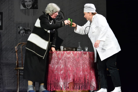 &Rcy;&acy;&ncy;&iecy;&vcy;&scy;&kcy;&acy;&yacy;&period; &Scy;&kcy;&vcy;&ocy;&zcy;&softcy; &scy;&mcy;&iecy;&khcy; &icy; &scy;&lcy;&iecy;&zcy;&ycy;