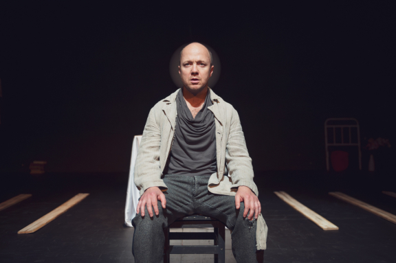 Спектакль «Кроткая»